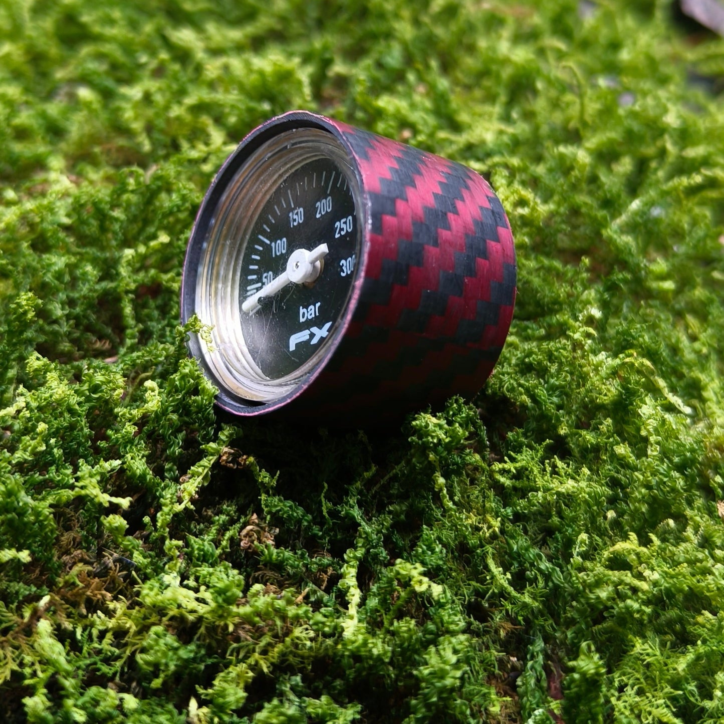 Carbon Fiber Pressure Gauge Cover-Burgundy
