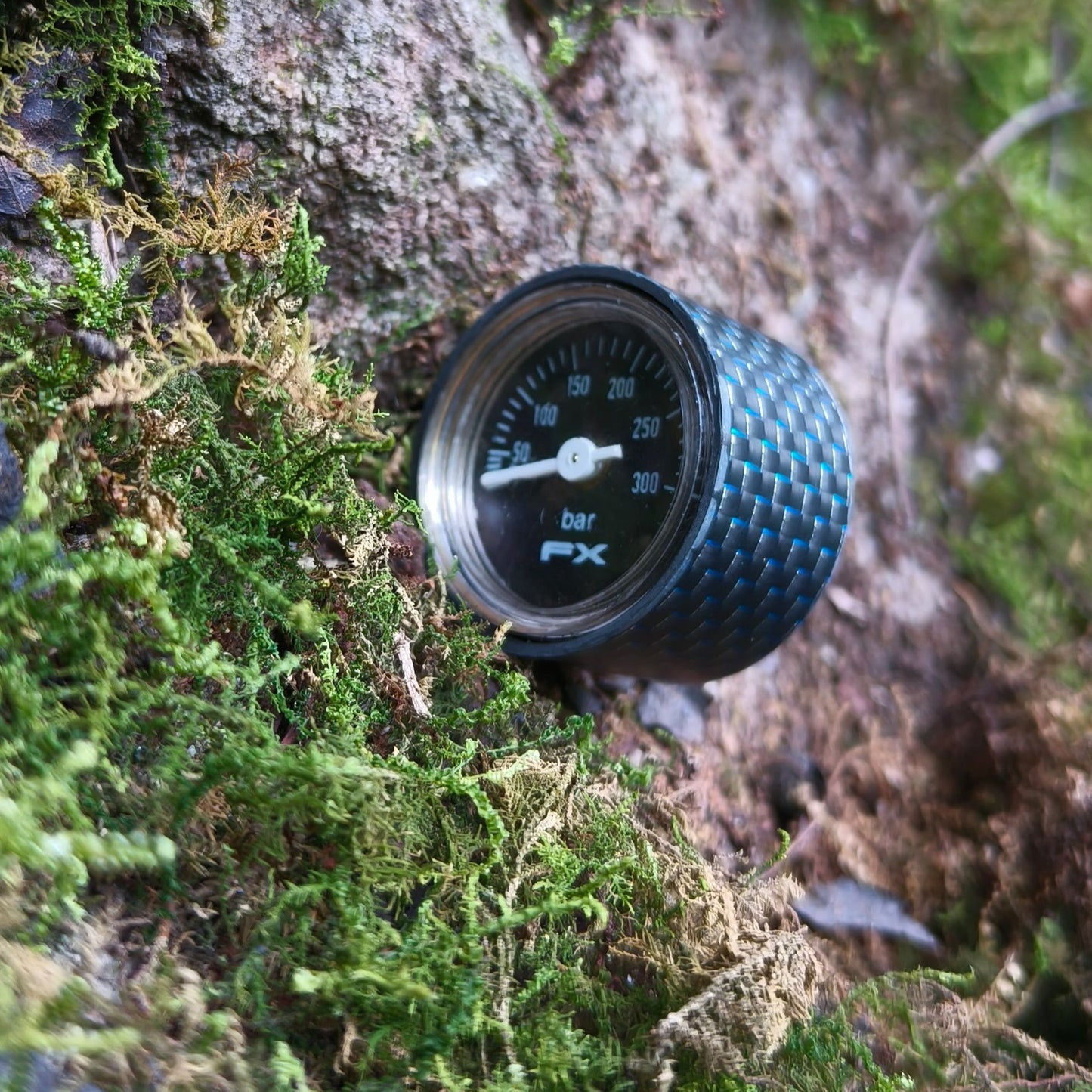 Carbon Fiber Pressure Gauge Cover-Sapphire